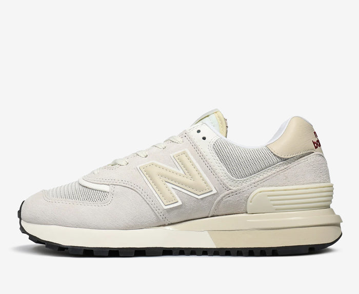 NEW BALANCE 570 OFF WHITE OPEN BOX UNUSED