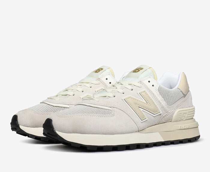 NEW BALANCE 570 OFF WHITE OPEN BOX UNUSED