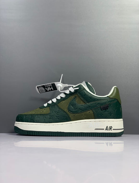 LOUIS VUITTON X NIKE AIR FORCE 1 LOW SNEAKER OPEN BOX UNUSED