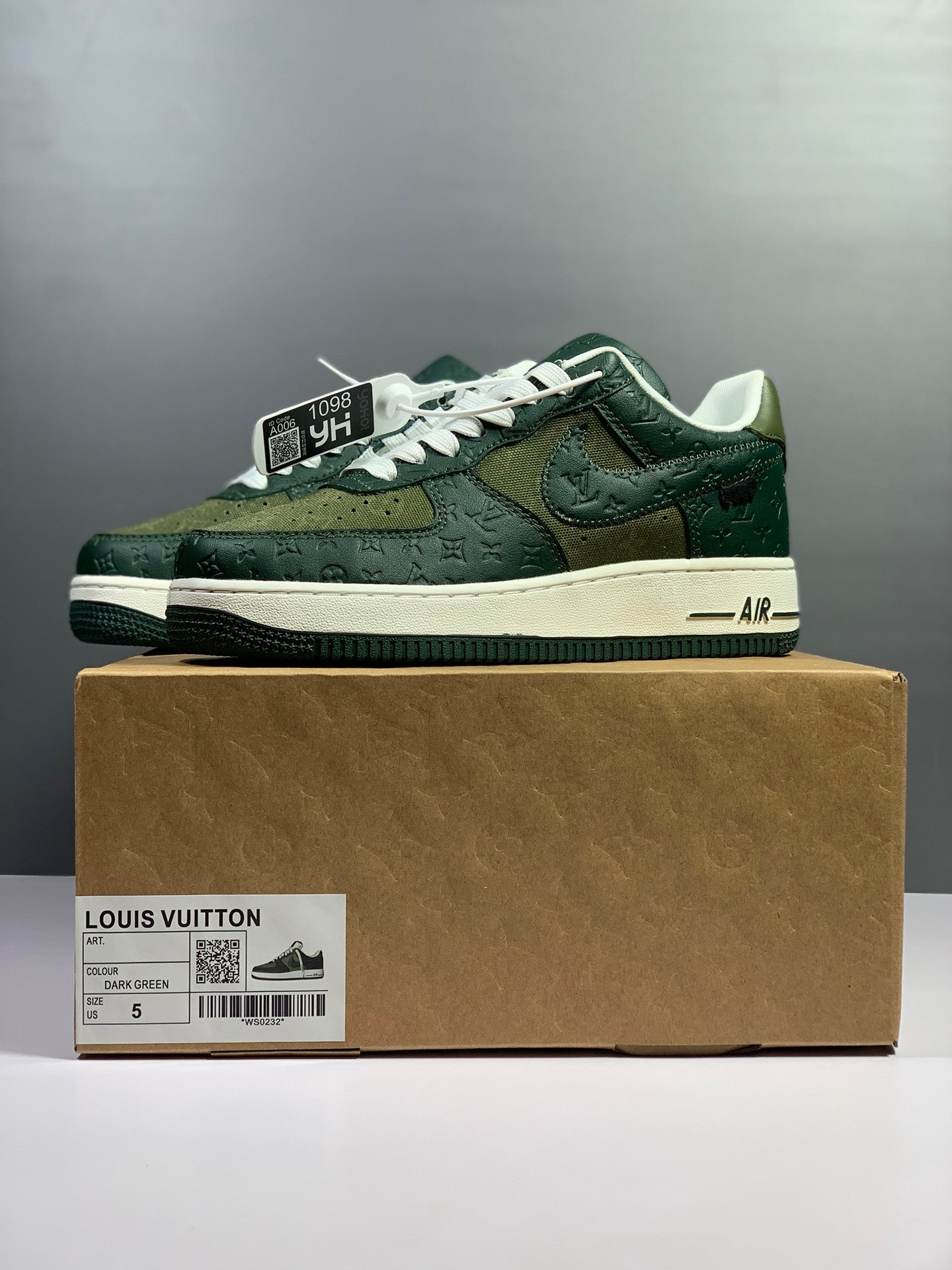 LOUIS VUITTON X NIKE AIR FORCE 1 LOW SNEAKER OPEN BOX UNUSED