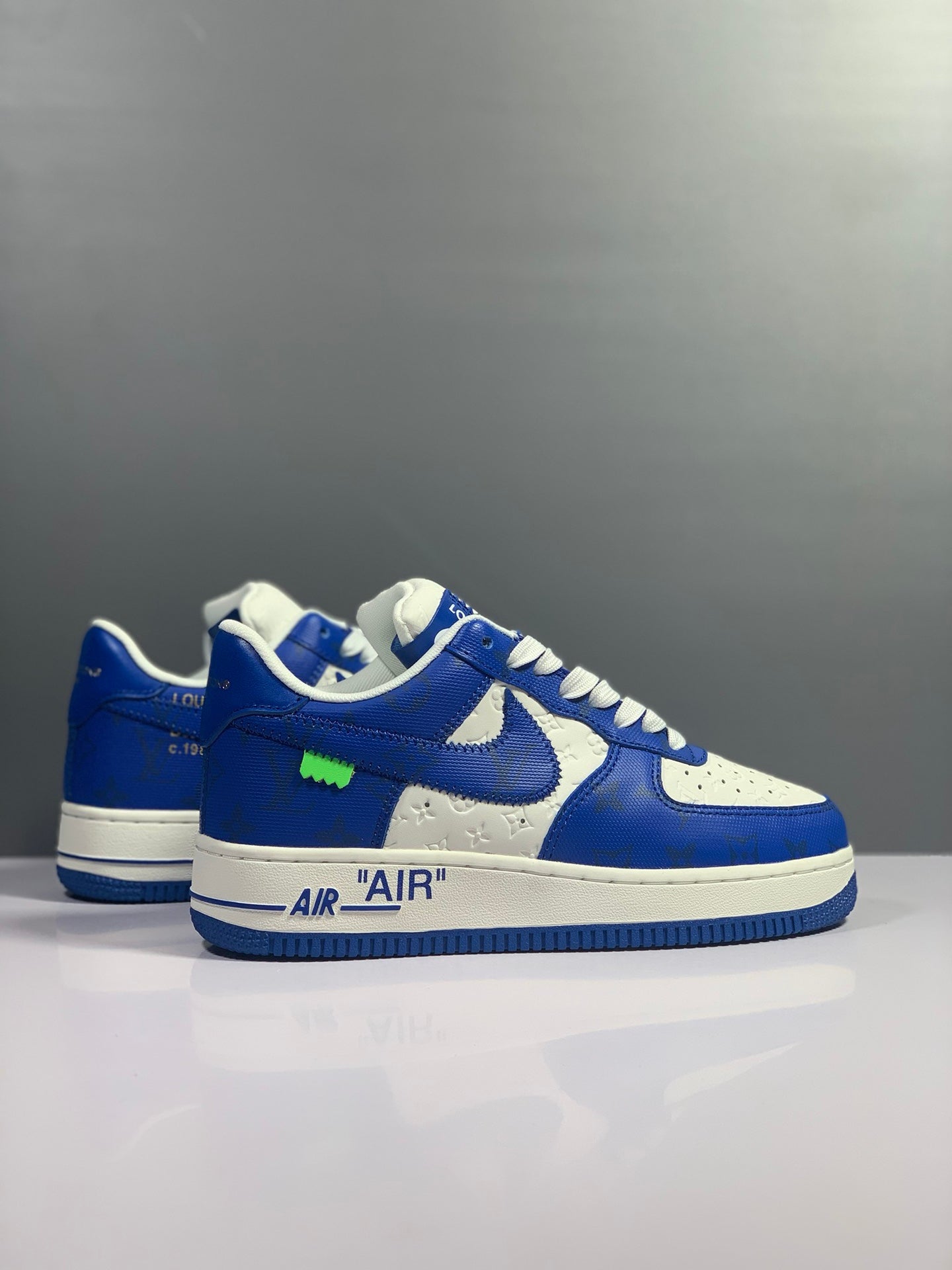 LOUIS VUITTON NIKE AIR FORCE 1 LOW OPE BOX UNUSED