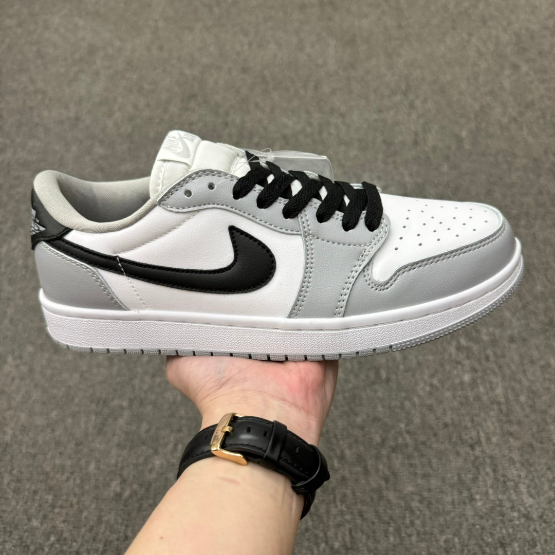 AIR JORDAN 1 LOW OG 'WHITE/BLACK-WOLF GREY' OPEN BOX UNUSED