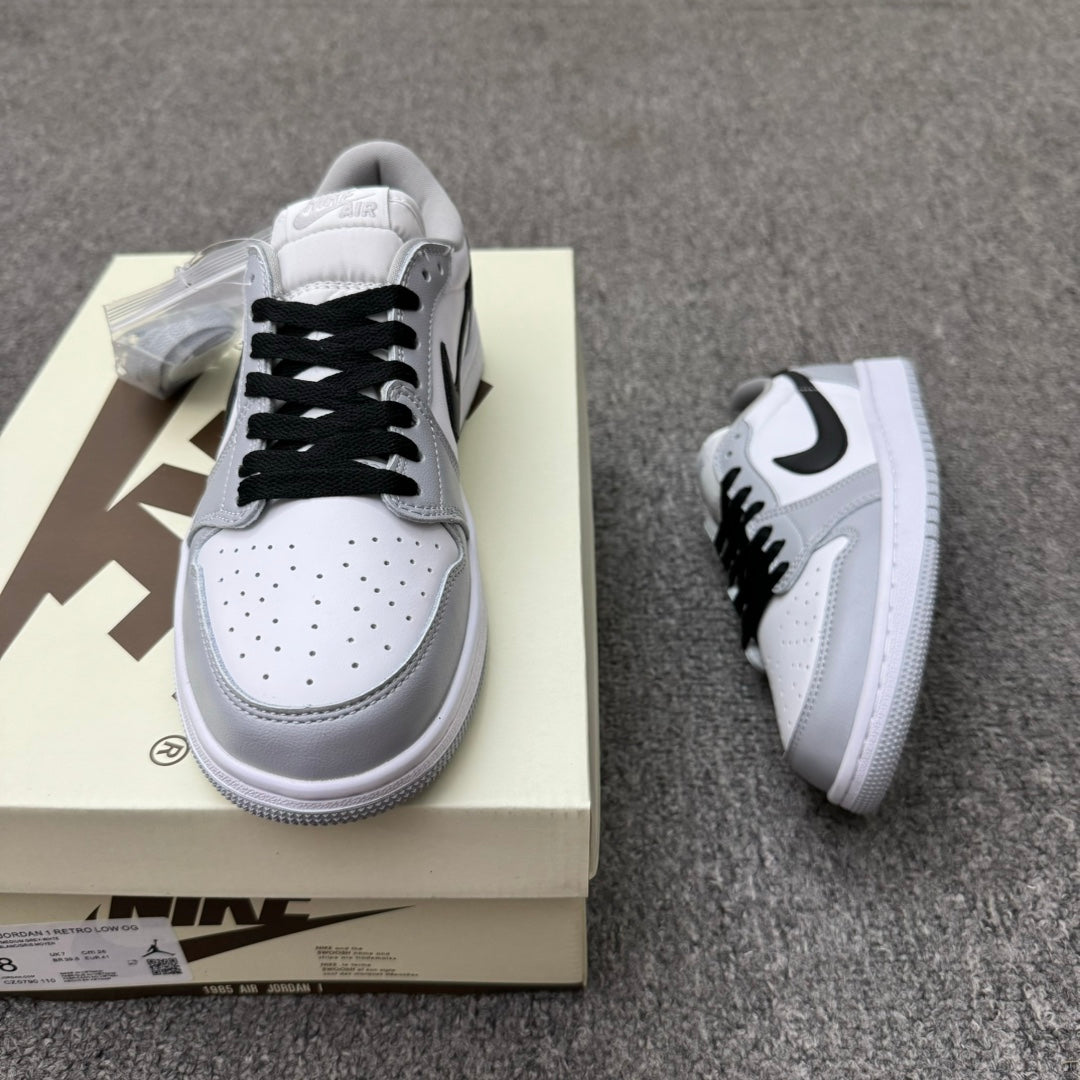 AIR JORDAN 1 LOW OG 'WHITE/BLACK-WOLF GREY' OPEN BOX UNUSED