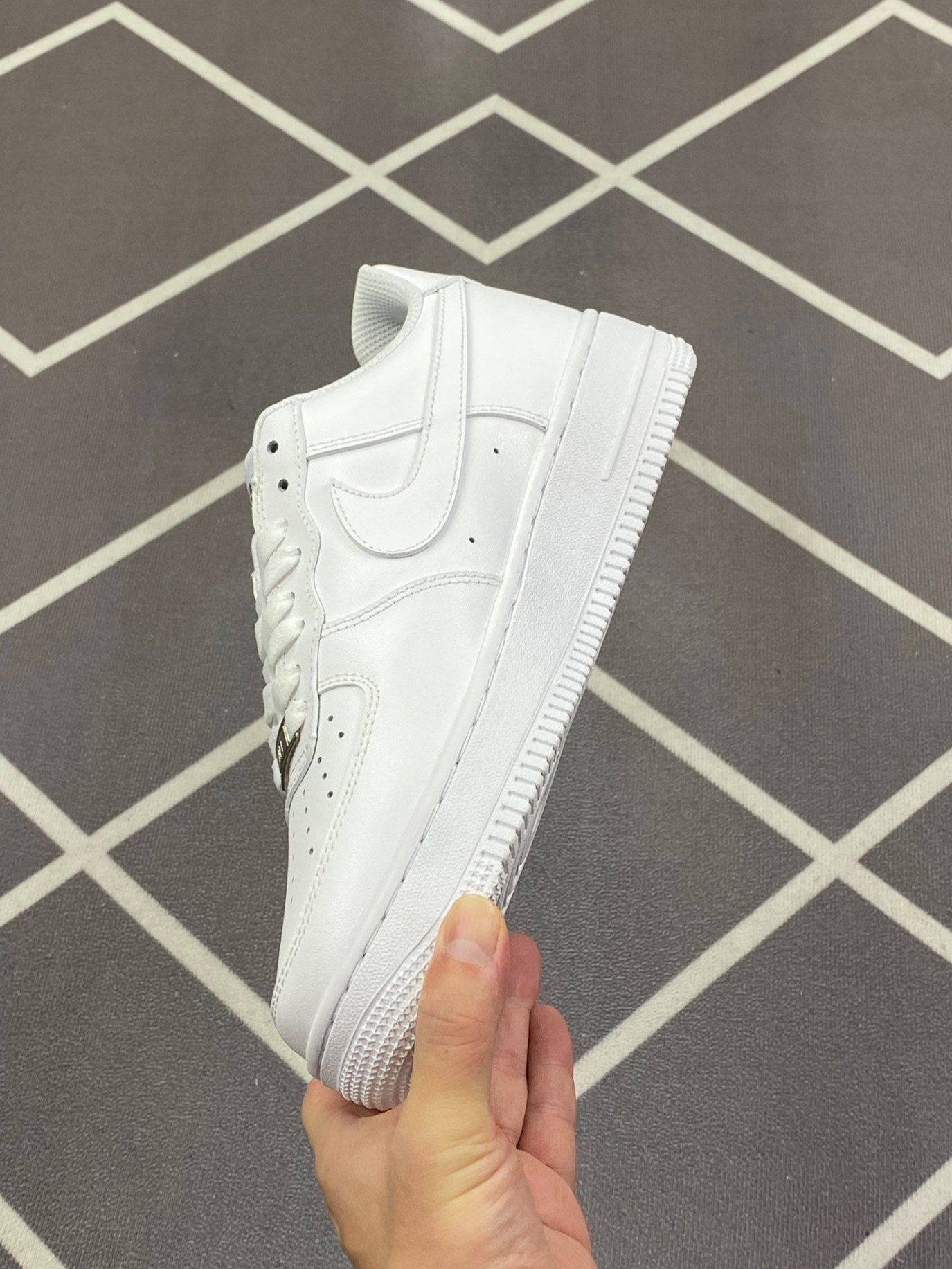 NIKE AIR FORCE 1 OPEN BOX UNUSED