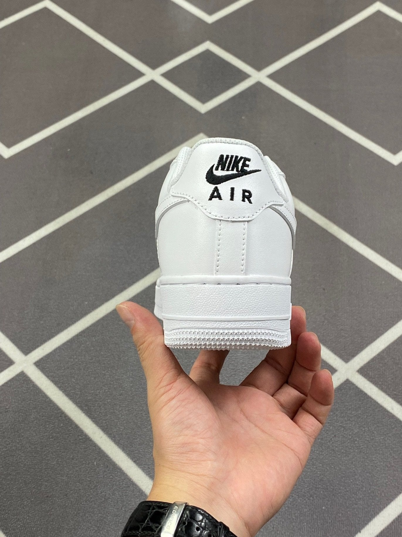 NIKE AIR FORCE 1 OPEN BOX UNUSED