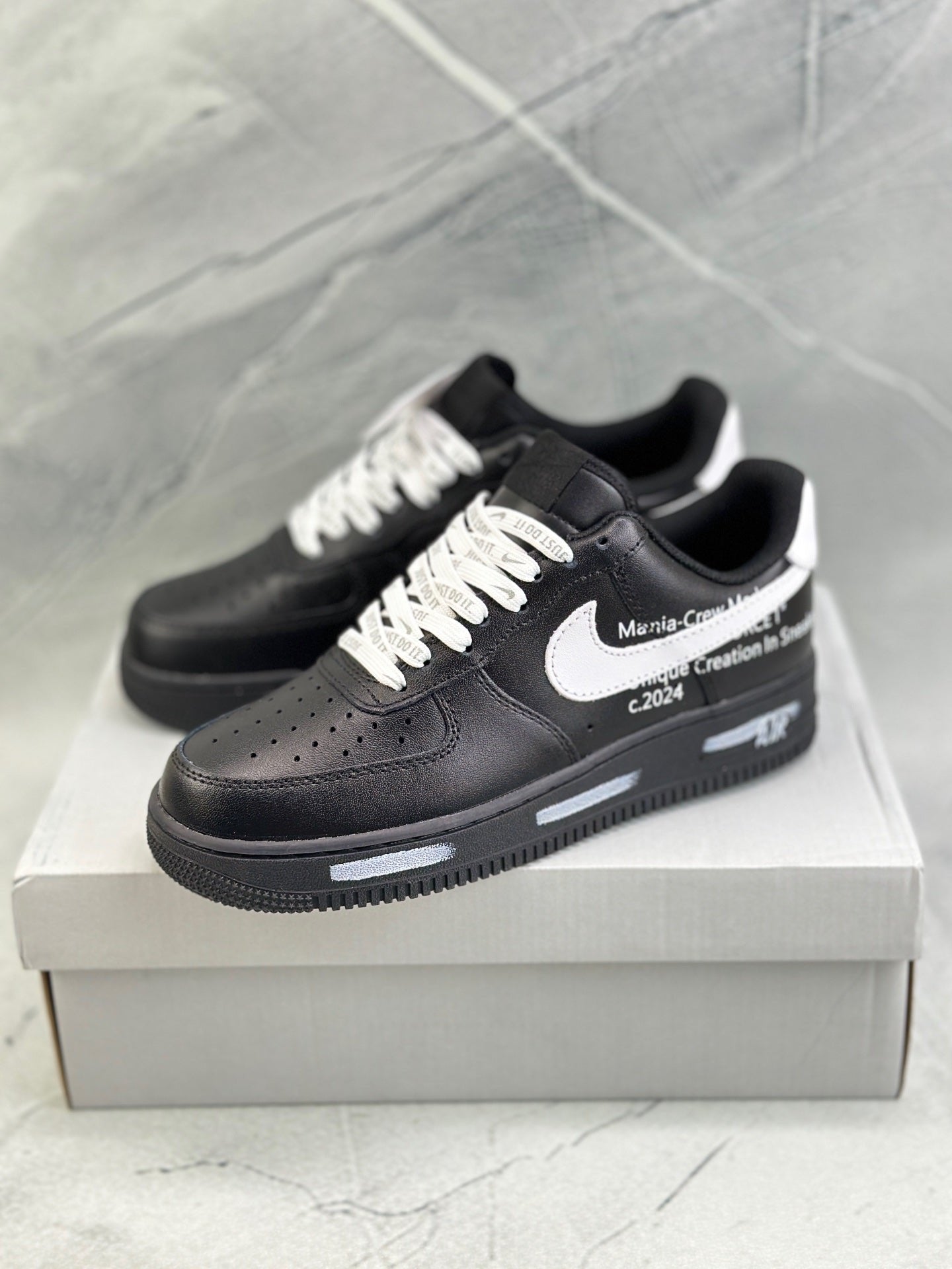 NIKE AIR FORCE 1 LOW SP AMBUSH BLACK OPEN BOX UNUSED