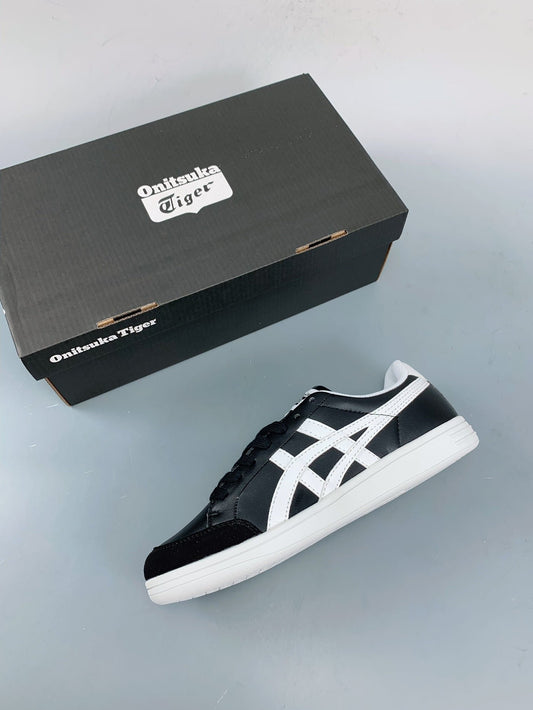 ONITSUKA TIGER ADVANTI WHITE/BLACK OPEN BOX UNUSED