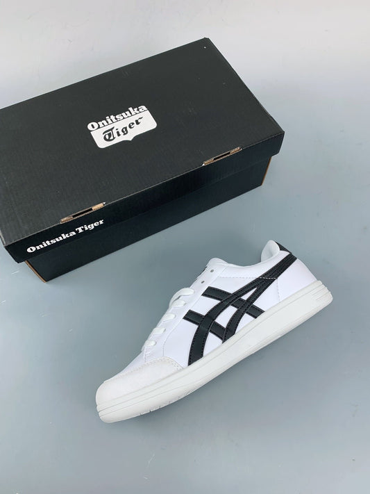 ONITSUKA TIGER ADVANTI WHITE/BLACK OPEN BOX UNUSED