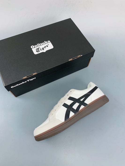 ONITSUKA TIGER ADVANTI WHITE/BLACK OPEN BOX UNUSED