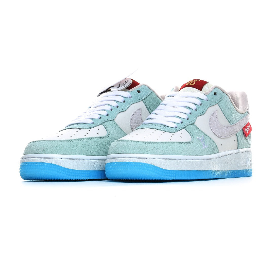 NIKE AIR FORCE 1 07 LOW OPEN BOX UNUSED