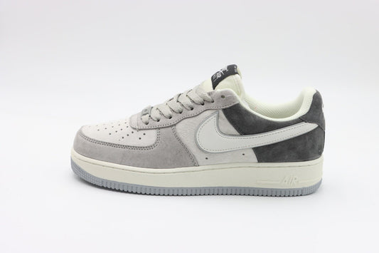 NIKE AIR FORCE 1 LOW OPEN BOX UNUSED