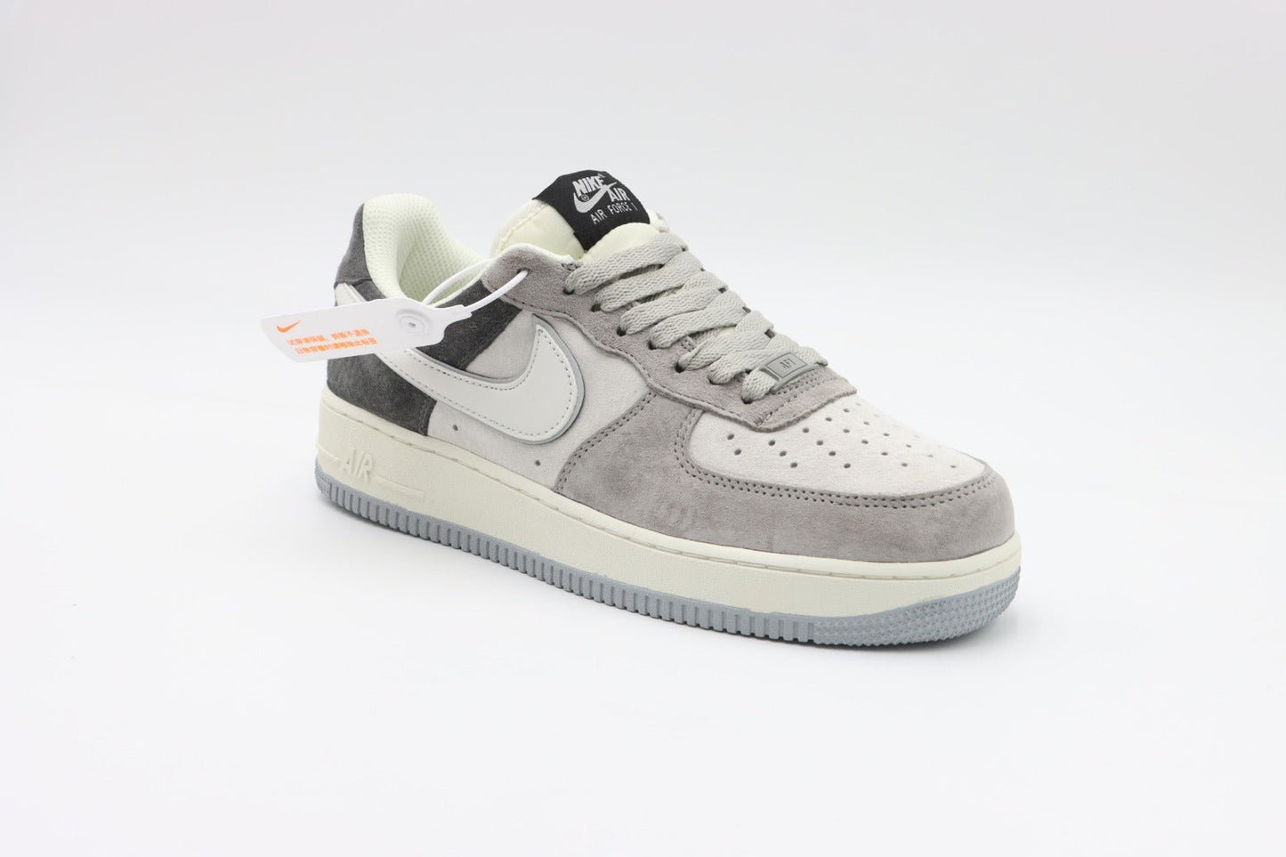 NIKE AIR FORCE 1 LOW OPEN BOX UNUSED