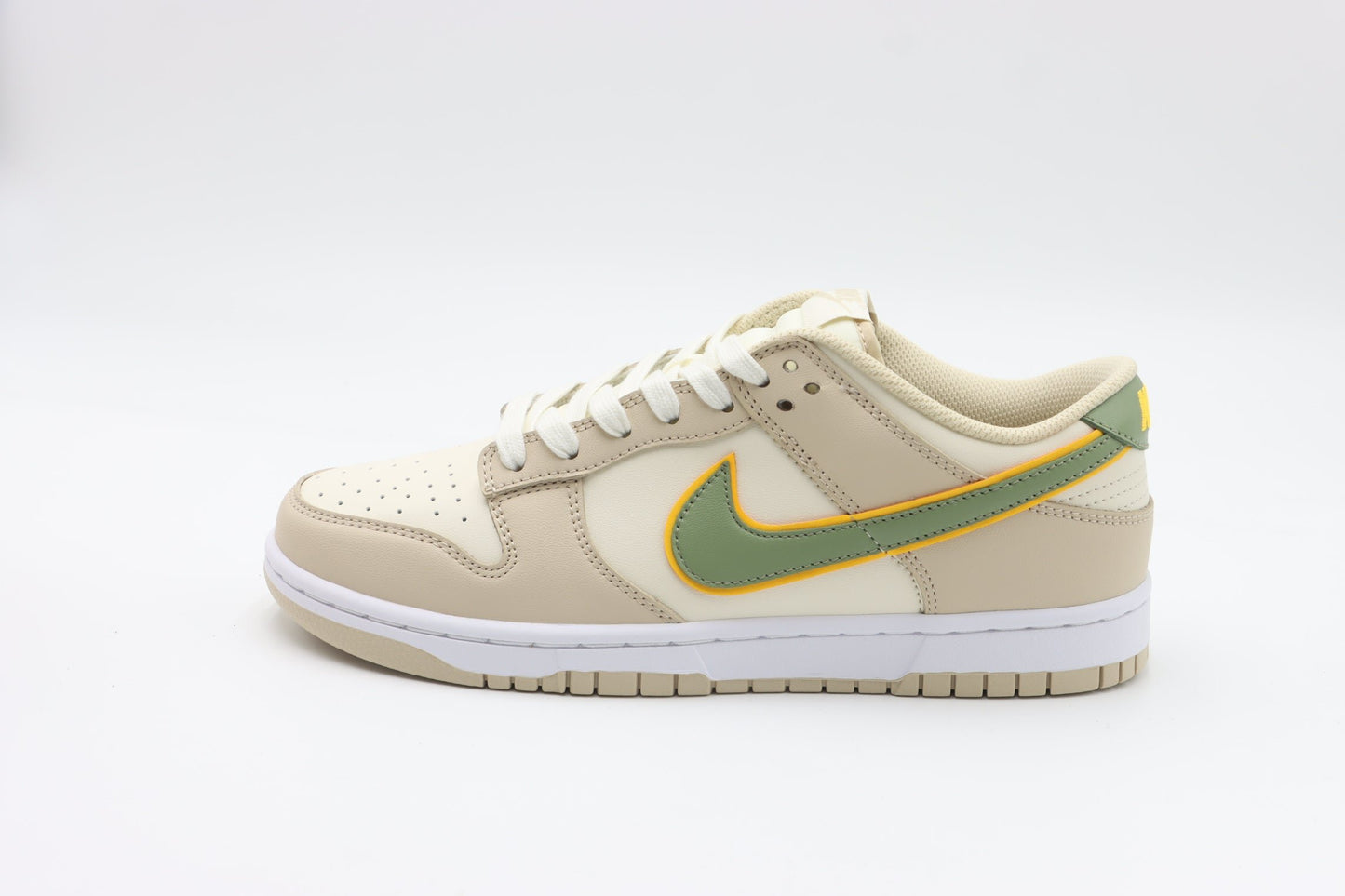 NIKE WMNS DUNK LOW 'PALE IVORY OIL GREEN' OPEN BOX UNUSED