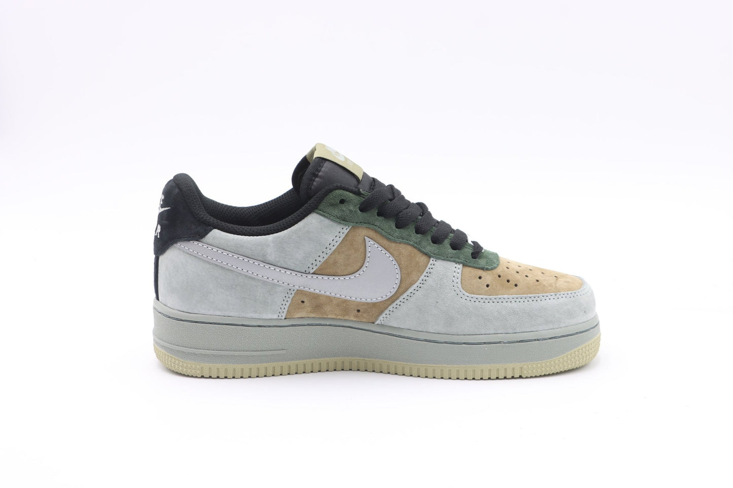 NIKE AIR FORCE 1 BEIGE OPEN BOX UNUSED