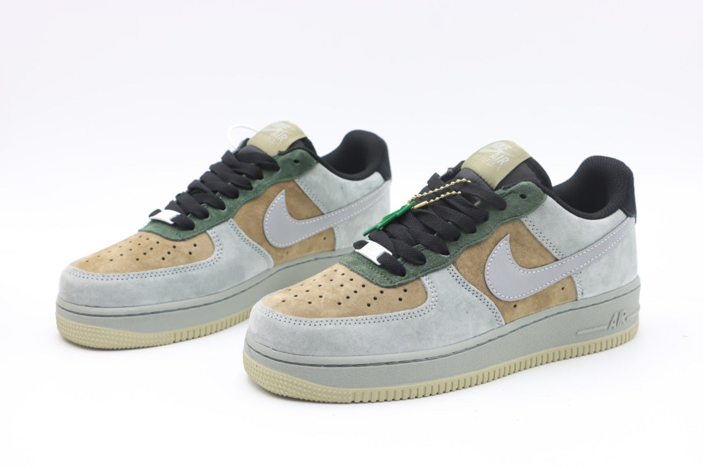 NIKE AIR FORCE 1 BEIGE OPEN BOX UNUSED