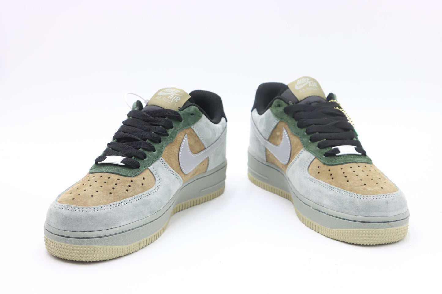 NIKE AIR FORCE 1 BEIGE OPEN BOX UNUSED