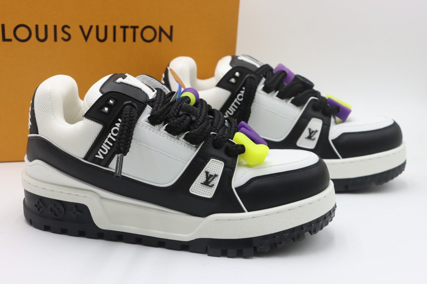 LOUIS VUITTON LV TRAINER MAXI OPEN BOX UNUSED