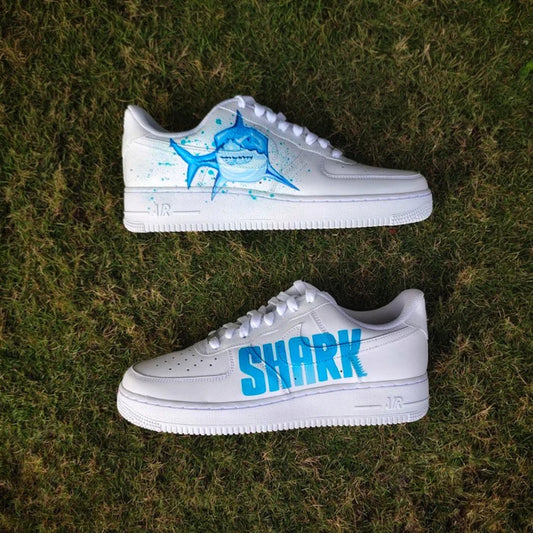 NIKE AIR FORCE 1 X SHARK OPEN BOX UNUSED