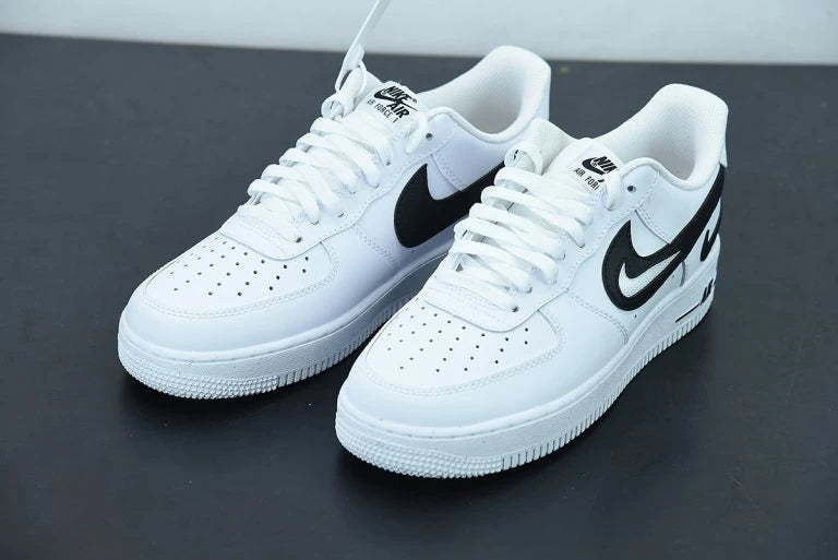 NIKE AIR FORCE 1 '07' WHITE/BLACK OPEN BOX UNUSED