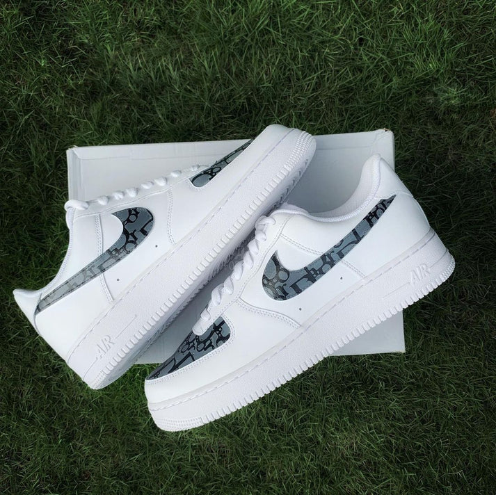 NIKE AIR FORCE 1 X DIOR OPEN BOX UNUSED