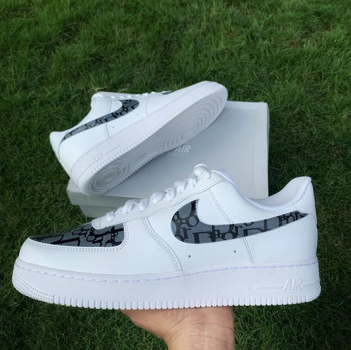 NIKE AIR FORCE 1 X DIOR OPEN BOX UNUSED