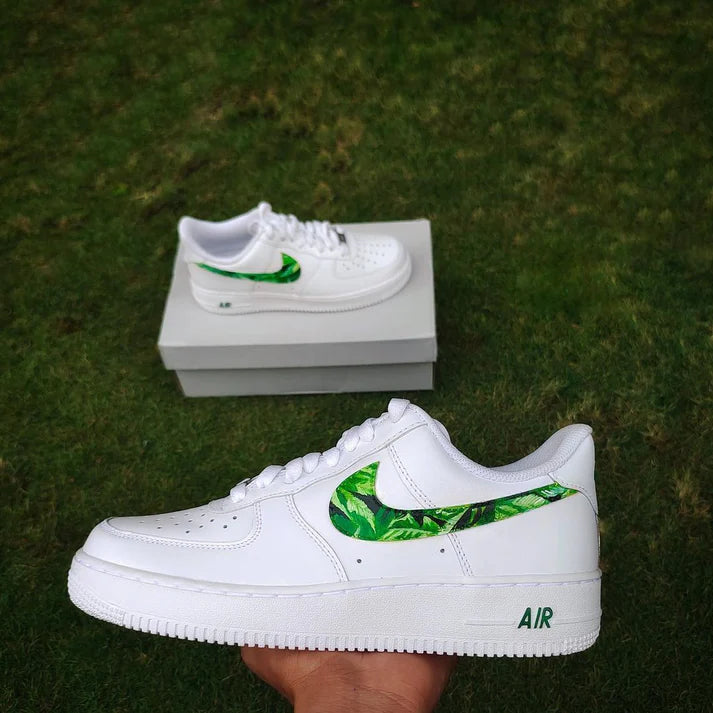 NIKE AIR FORCE 1 X LEAVES OPEN BOX UNUSED