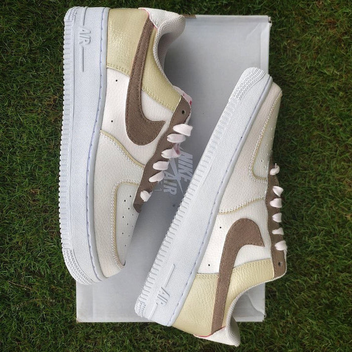 NIKE AIR FORCE 1 CARAMEL PASTEL OPEN BOX UNUSED